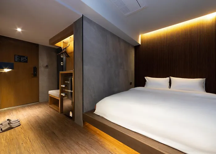 Guwol Hotel 3*